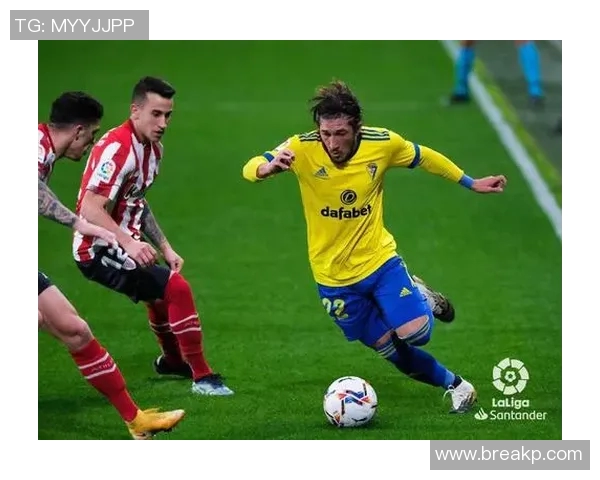 北京足球队以85分领跑冠军赛积分榜展现强劲实力和夺冠希望