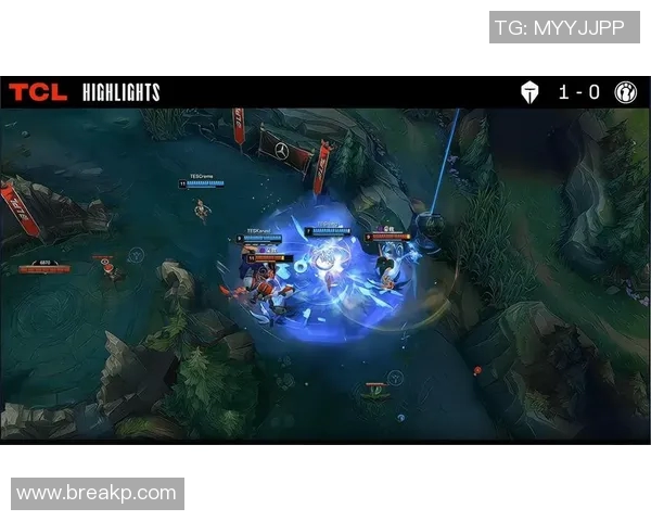 英雄联盟热点分析：TES战队转型背后的战略与挑战解读