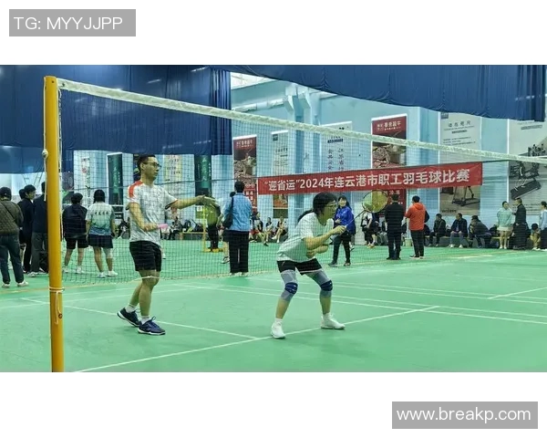 南京羽毛球队的训练节奏与战术深度解析探秘羽毛球运动的魅力与挑战 南京羽毛球队的训练节奏与战术深度解析探秘羽毛球运动的魅力与挑战