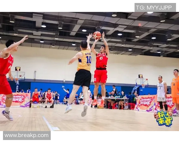 杭州篮球队整体压制战术解析与深度剖析篮球竞技的魅力与挑战 杭州篮球队整体压制战术解析与深度剖析篮球竞技的魅力与挑战